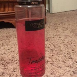 VS Temptation body spray